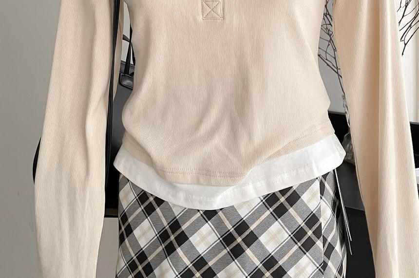 Long-Sleeve Henley Bear Embroidered Tee Product Image