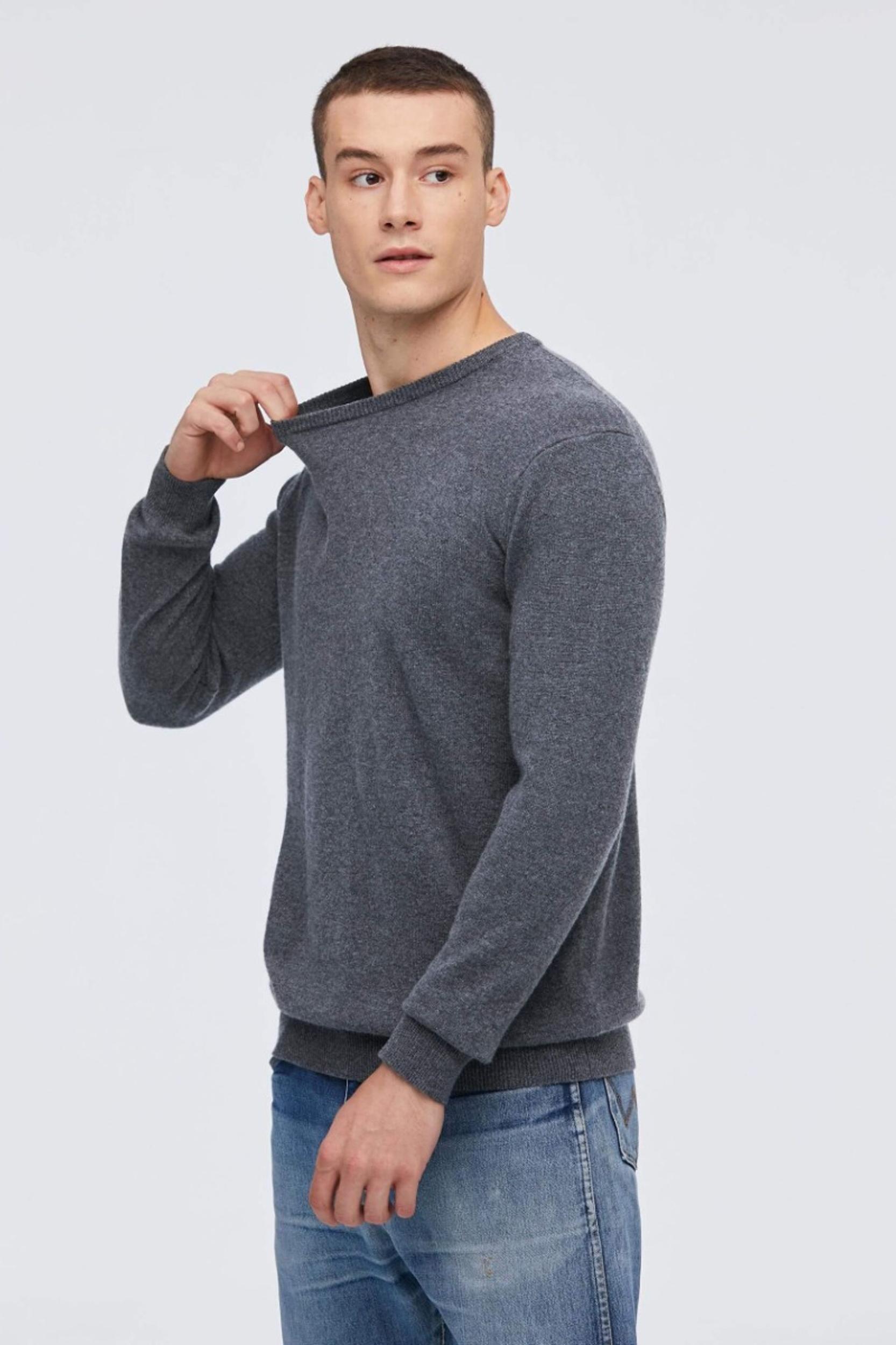 Crew Neck  Classic  Soft Cashmere Sweater For Men Product Image
