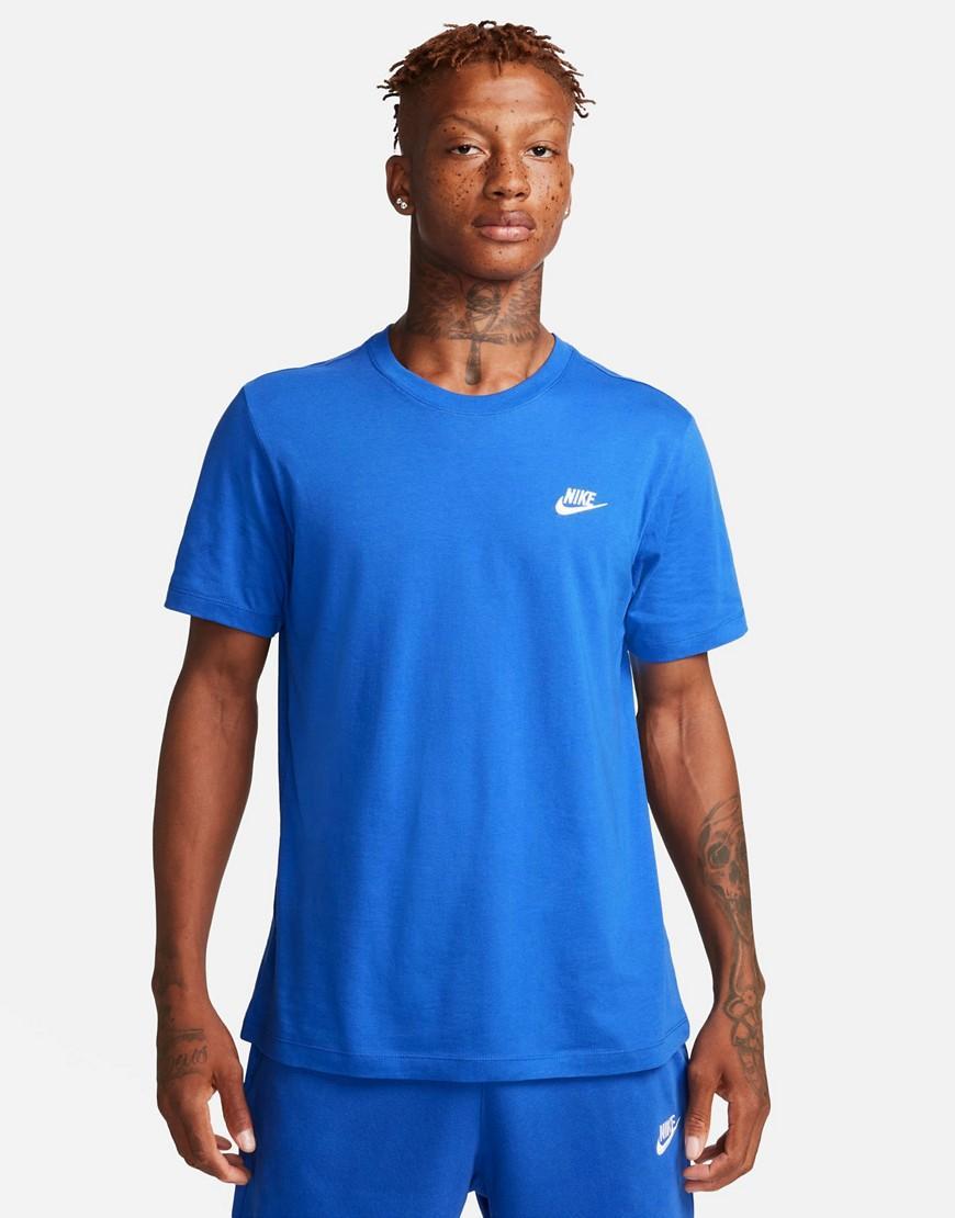 Men's Nike Sportswear Club T-Shirt Product Image