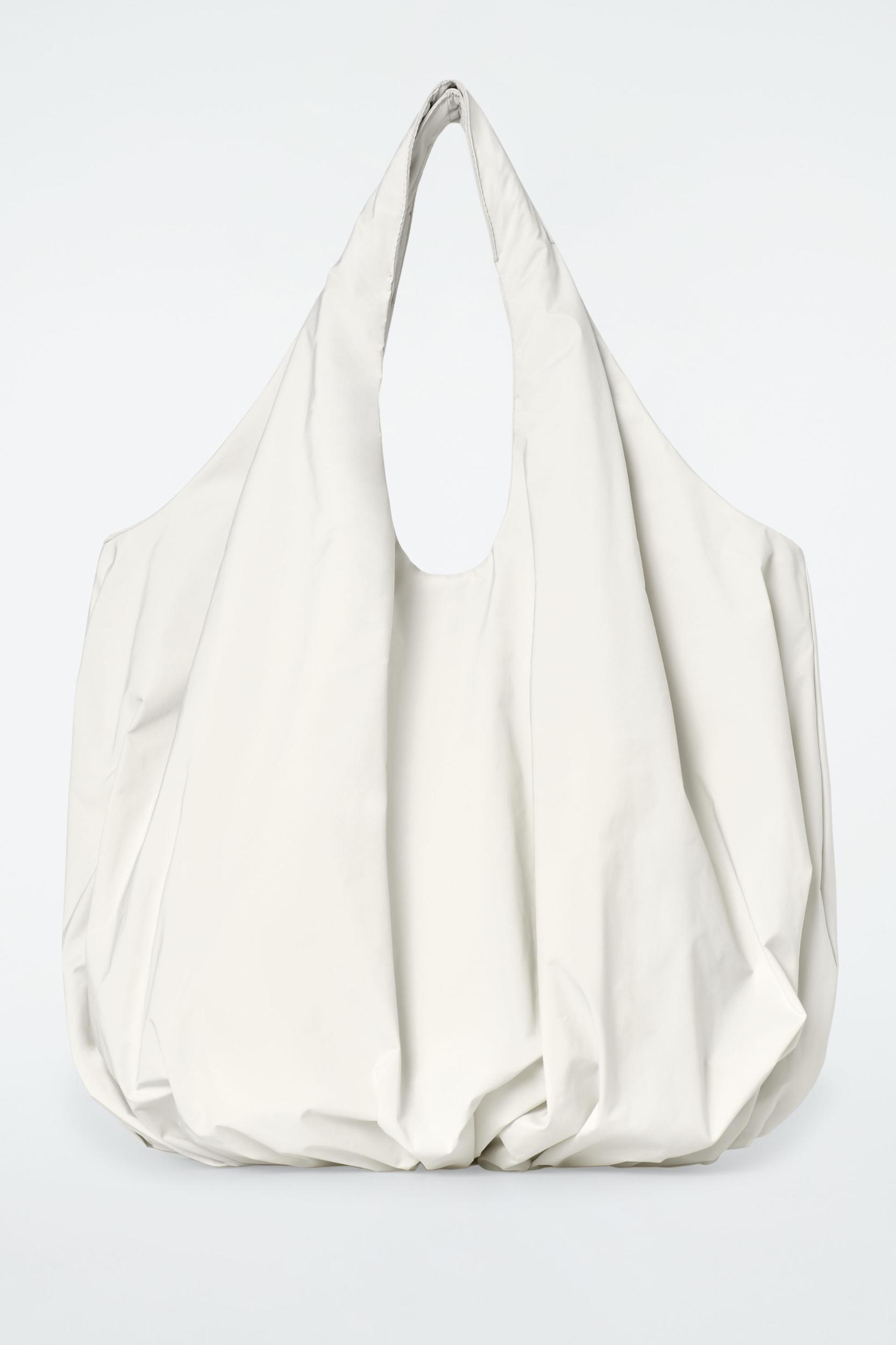 CLOUD TOTE BAG Product Image