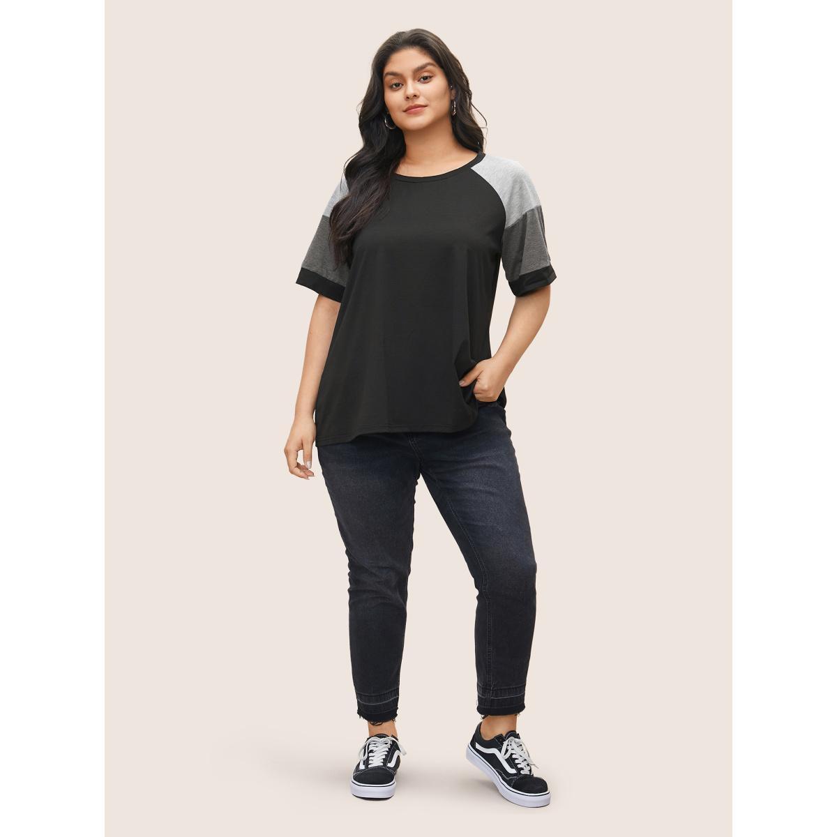 Plus Size Colorblock Contrast Crew Neck Raglan Sleeve T-shirt Black Women Casual Contrast Colorblock Everyday T-shirts BloomChic 10/M Product Image