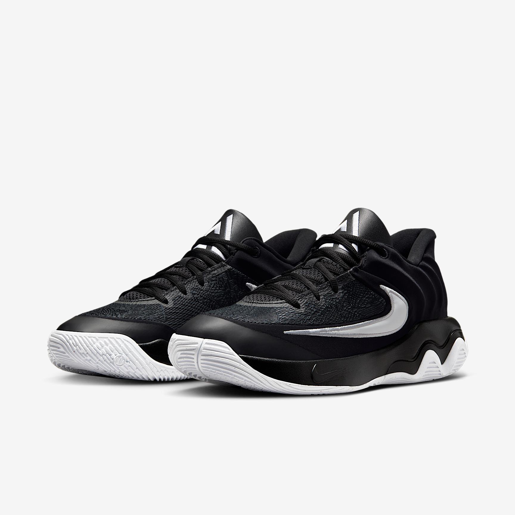 Nike Men's Giannis Immortality 4 Basketball Shoes Product Image