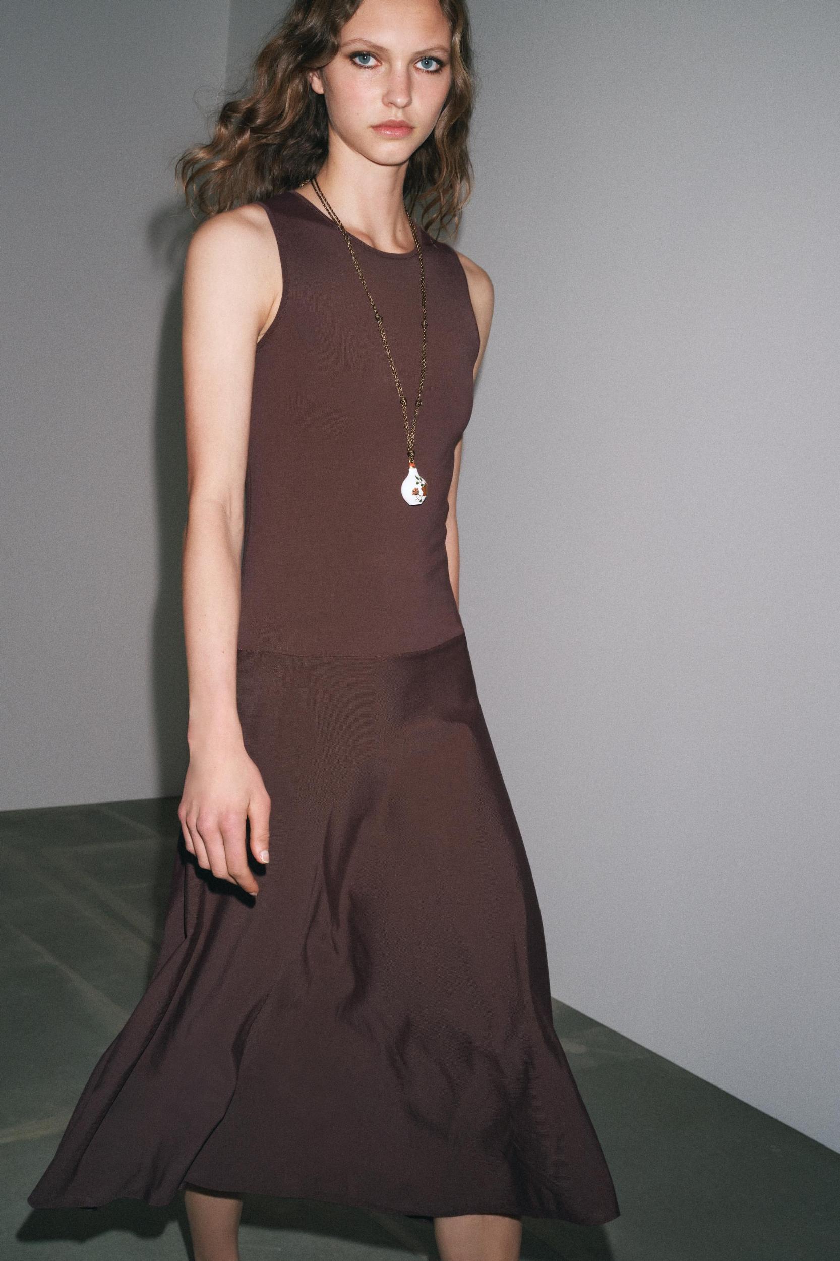 KNIT MIDI DRESS Product Image