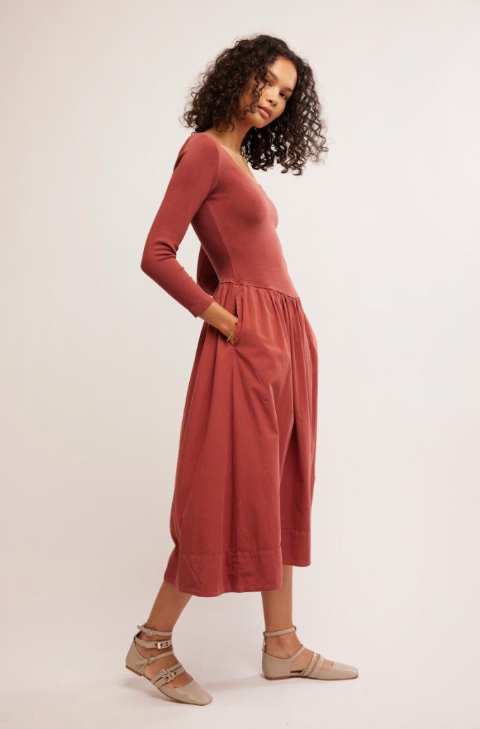 Aelia Mid Dress Product Image