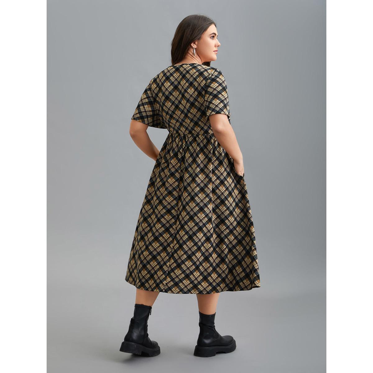 Plus Size Plaid Color-Block Ruched Open Midi Dress Tan Women Casual Patchwork Heart neckline Short sleeve Curvy BloomChic 22-24/3X Product Image