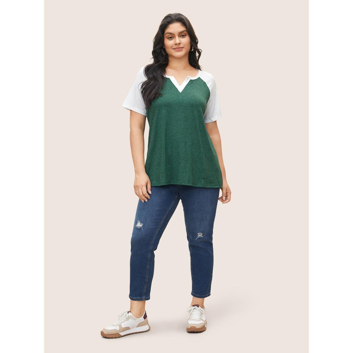 Plus Size Colorblock Contrast Notched Raglan Sleeve T-shirt DarkGreen Women Casual Plain Everyday T-shirts BloomChic 22-24/3X Product Image