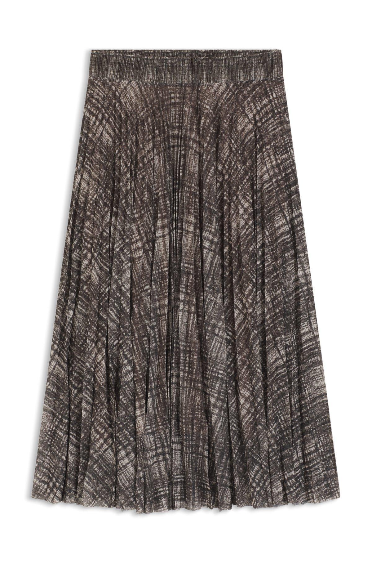 Lined tulle skirt with plissé pleats Product Image