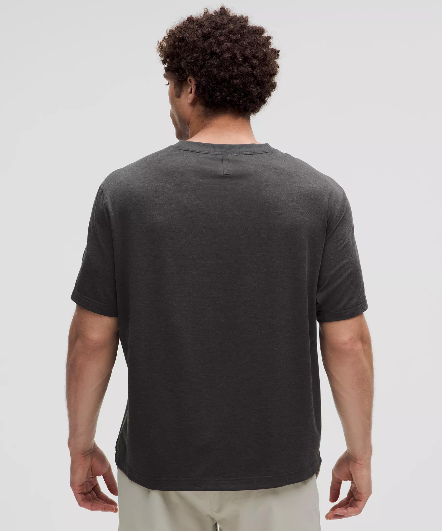 EasySet Training Short-Sleeve Shirt Product Image