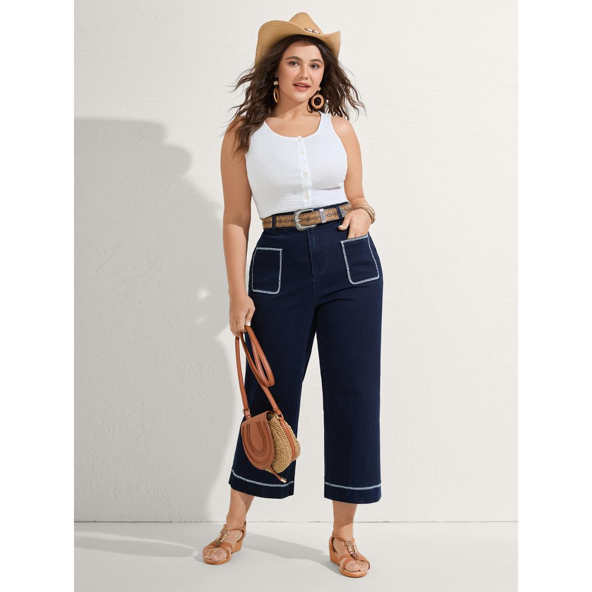 Plus Size Embroidered Front Pockets Straight-Leg Jeans Women Midblue High stretch Slanted pocket Jeans BloomChic 22/3X Product Image