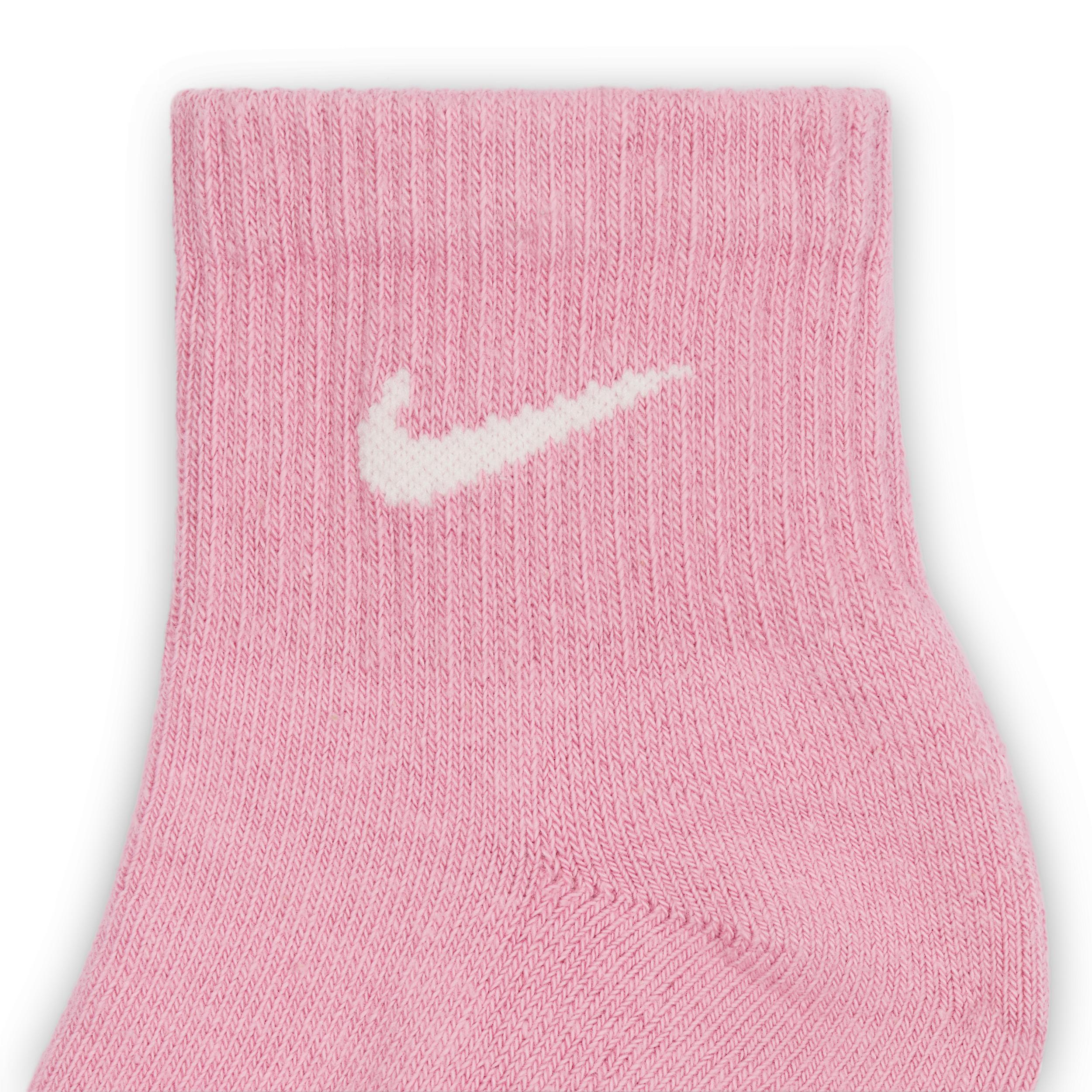Nike Men's Everyday Plus Cushioned Training Ankle Socks (6 Pairs) Product Image