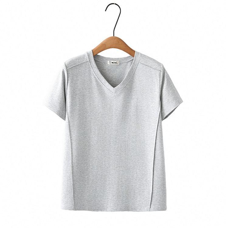 Plus Size Short Sleeve V-Neck Plain T-Shirt Product Image
