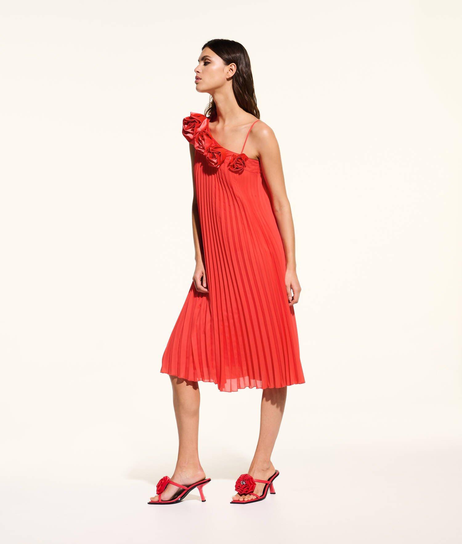 KL STUDIO PLEATED DRESS Product Image