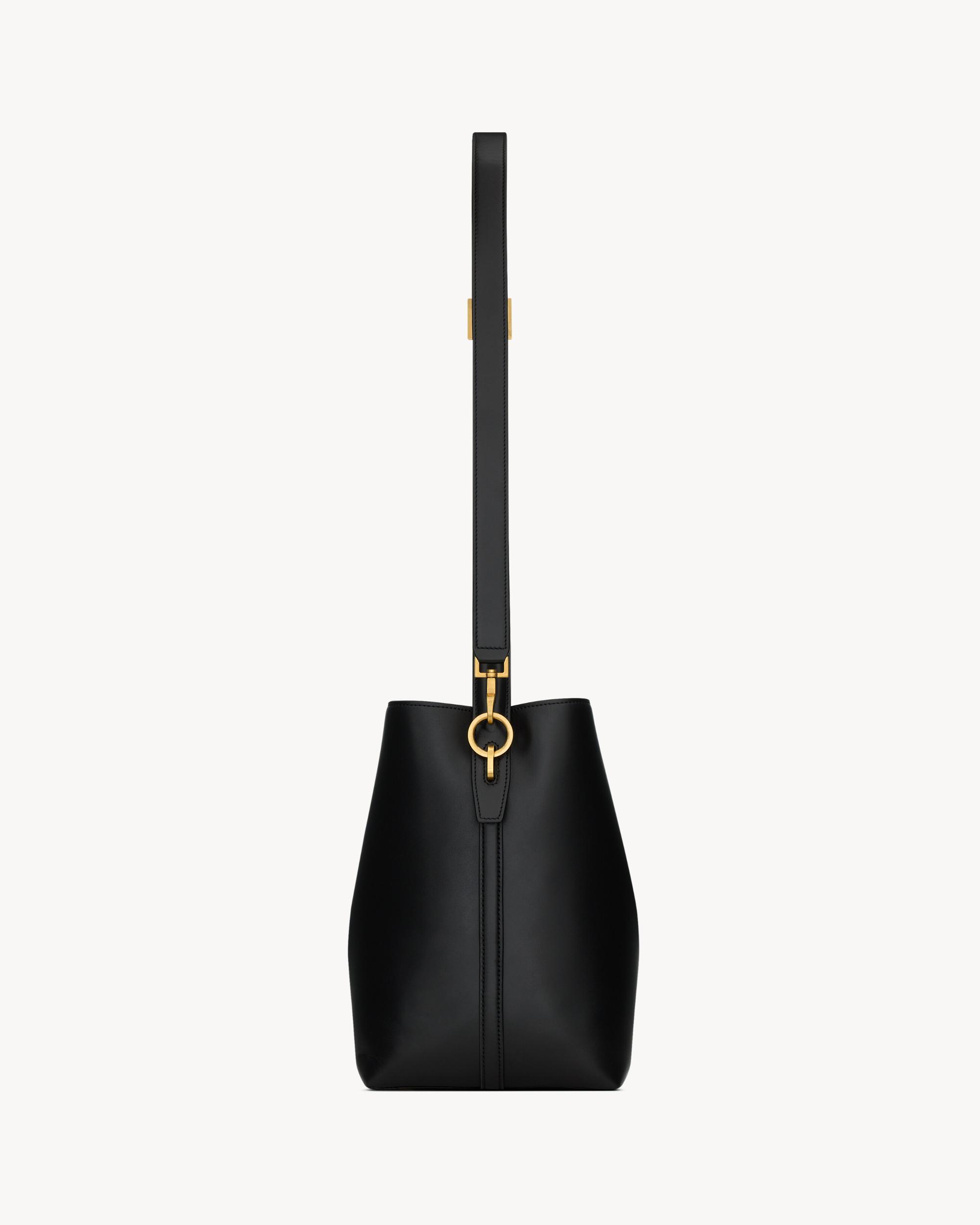 Le 37 in shiny leather Product Image