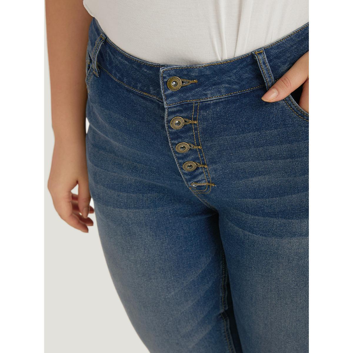 Plus Size Plain Button Fly High Rise Medium Wash Jeans Women Blue Casual Plain Plain High stretch Pocket Jeans BloomChic 24/3X Product Image