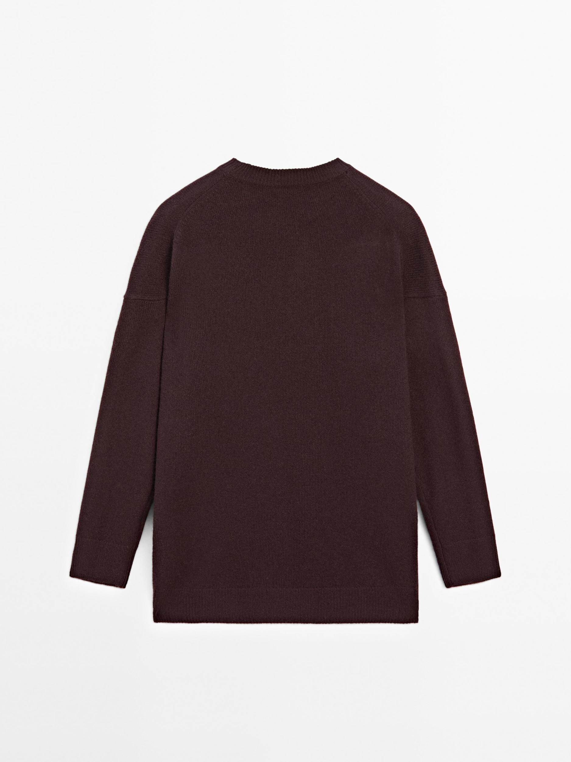 100% cashmere oversize knit sweater Product Image