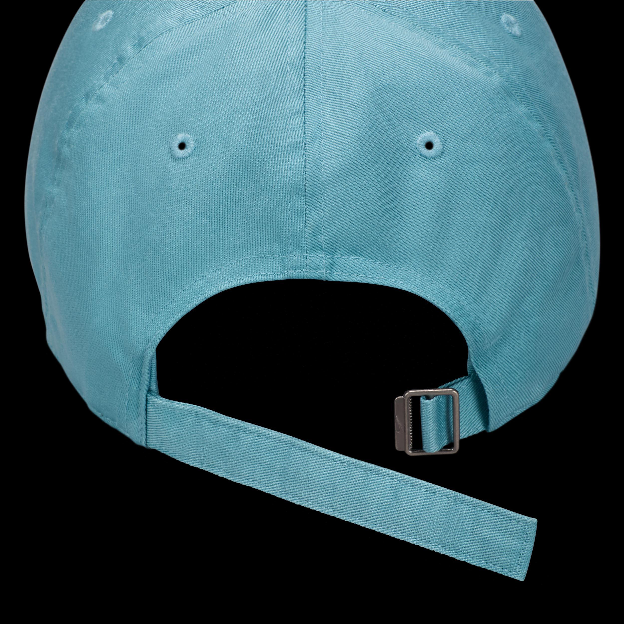 Nike Unisex Club Unstructured Futura Wash Cap Product Image