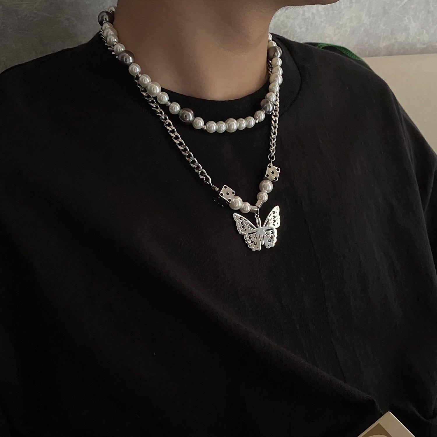 WHITE PEARL NECKLACE Product Image