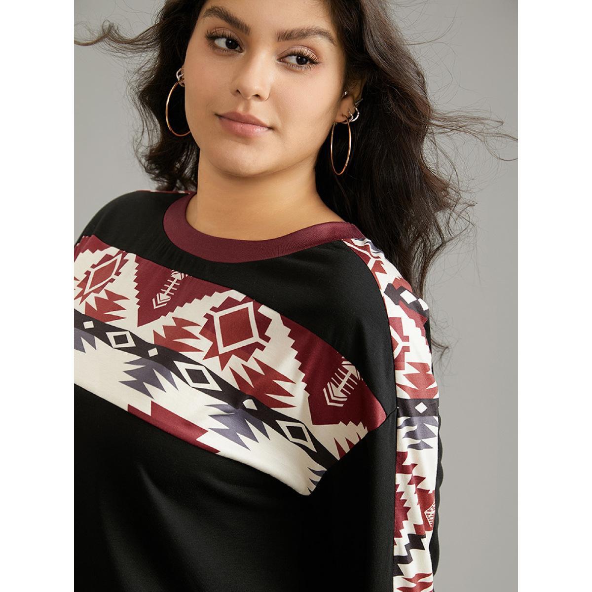 Plus Size Geometric Patchwork Contrast Round Neck T-shirt Black Women Casual Printed Bohemian Print Round Neck Dailywear T-shirts BloomChic 10/M Product Image