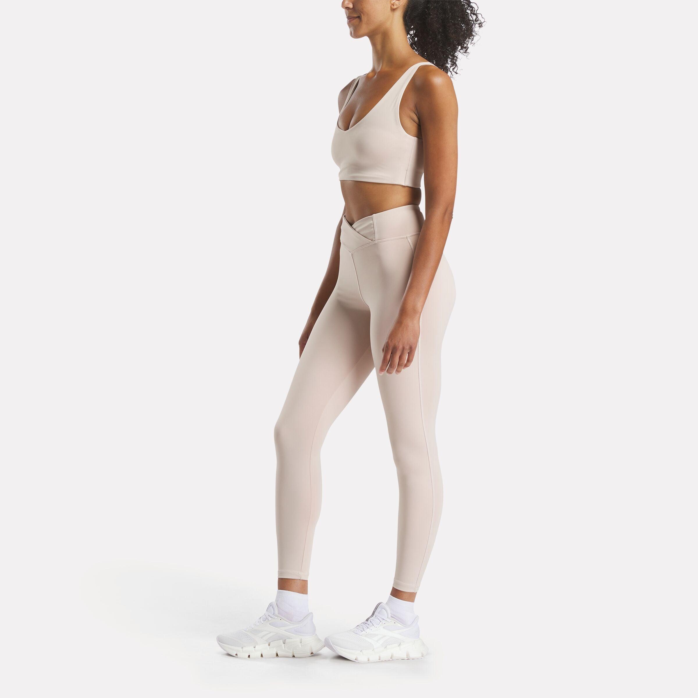 Women's Yoga V-Neck Bra Product Image