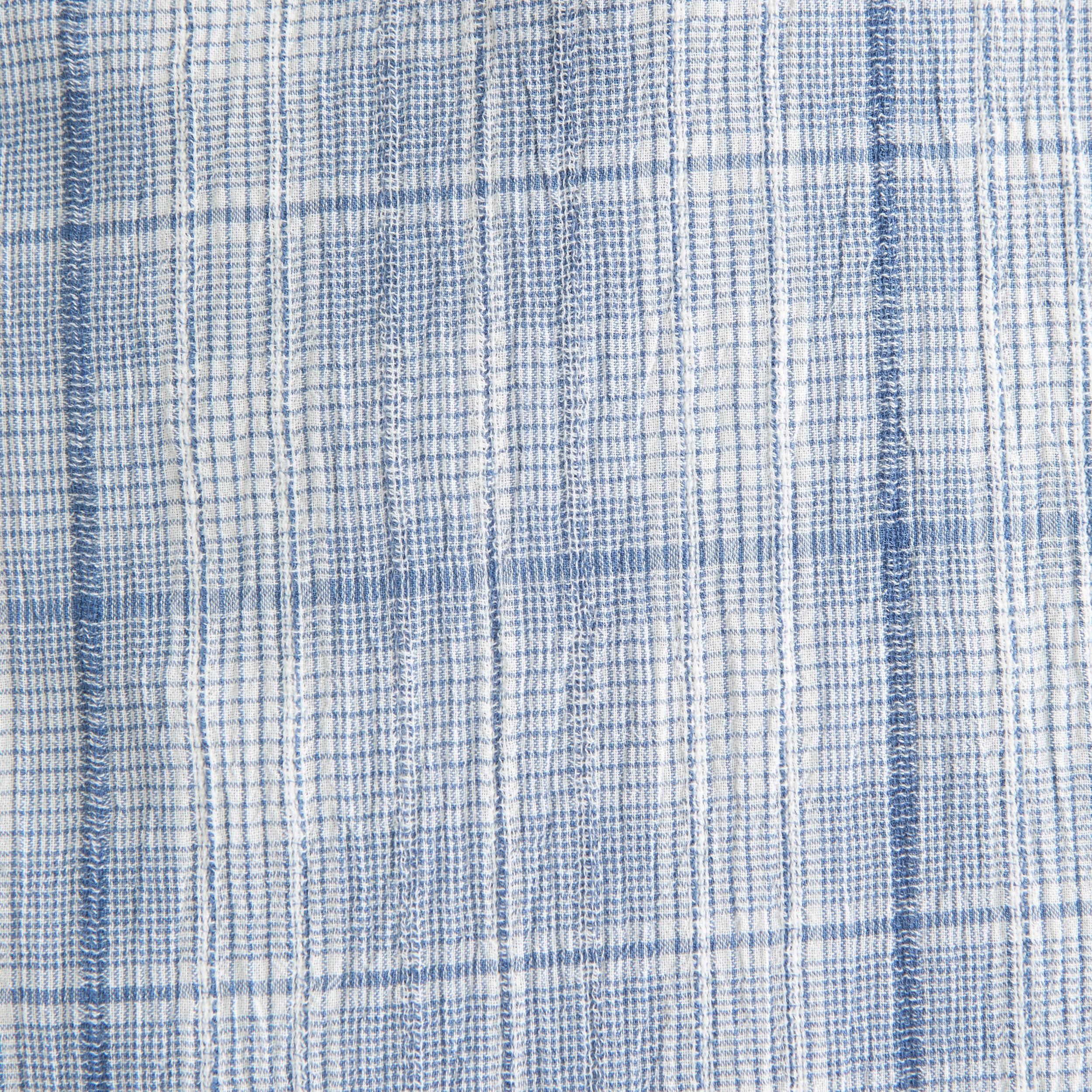 Long-Sleeve Textural Plaid Button-Up Shirt Product Image