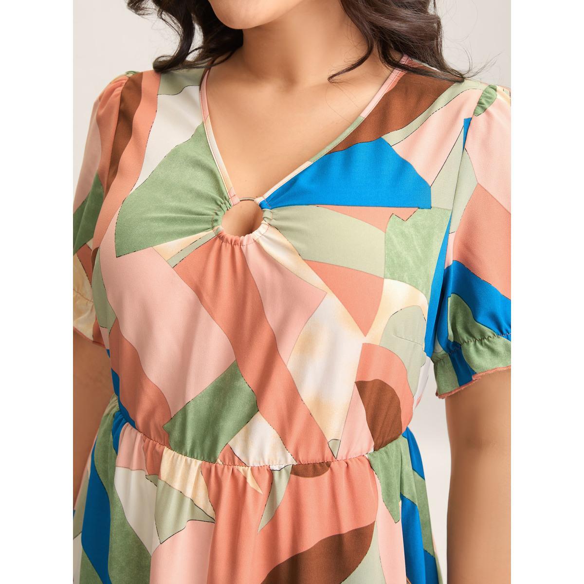 Plus Size Geometric Print Keyhole Pockets Maxi Dress Multicolor Women V-neck Short sleeve Curvy BloomChic 30/6X Product Image