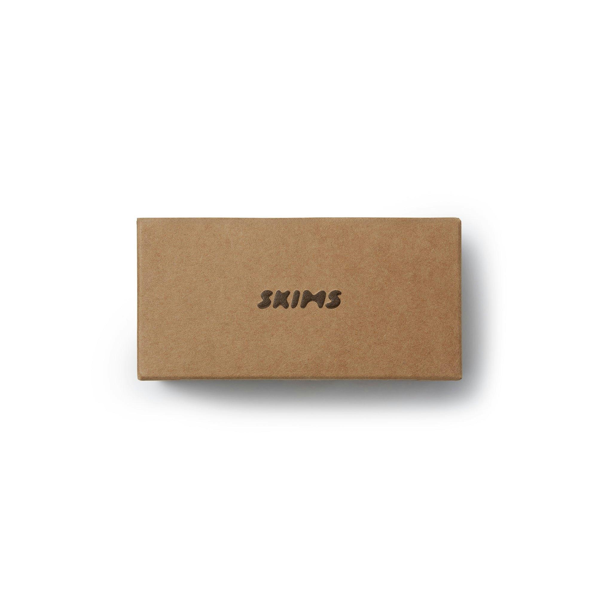 GETTING READY ACCESSORIES CLAW CLIP | SNOW Product Image