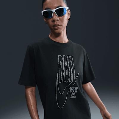 Nike After Dark Tour Women's Oversized Short-Sleeve Graphic T-Shirt Product Image