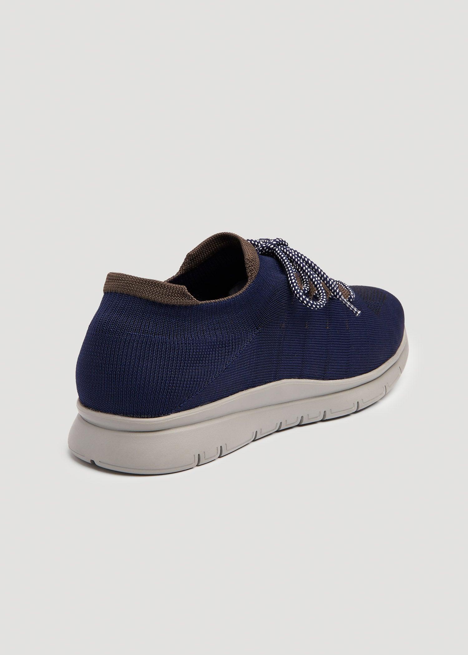 Tall Men's Knit Running Shoes in Navy Product Image