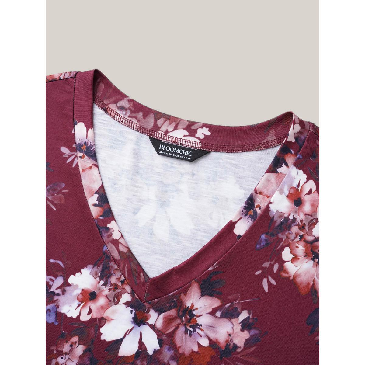 Plus Size Floral Print V Neck Stretchy T-shirt Deepred Women Elegant Non Natural Flowers V-neck Everyday T-shirts BloomChic 18-20/2X Product Image