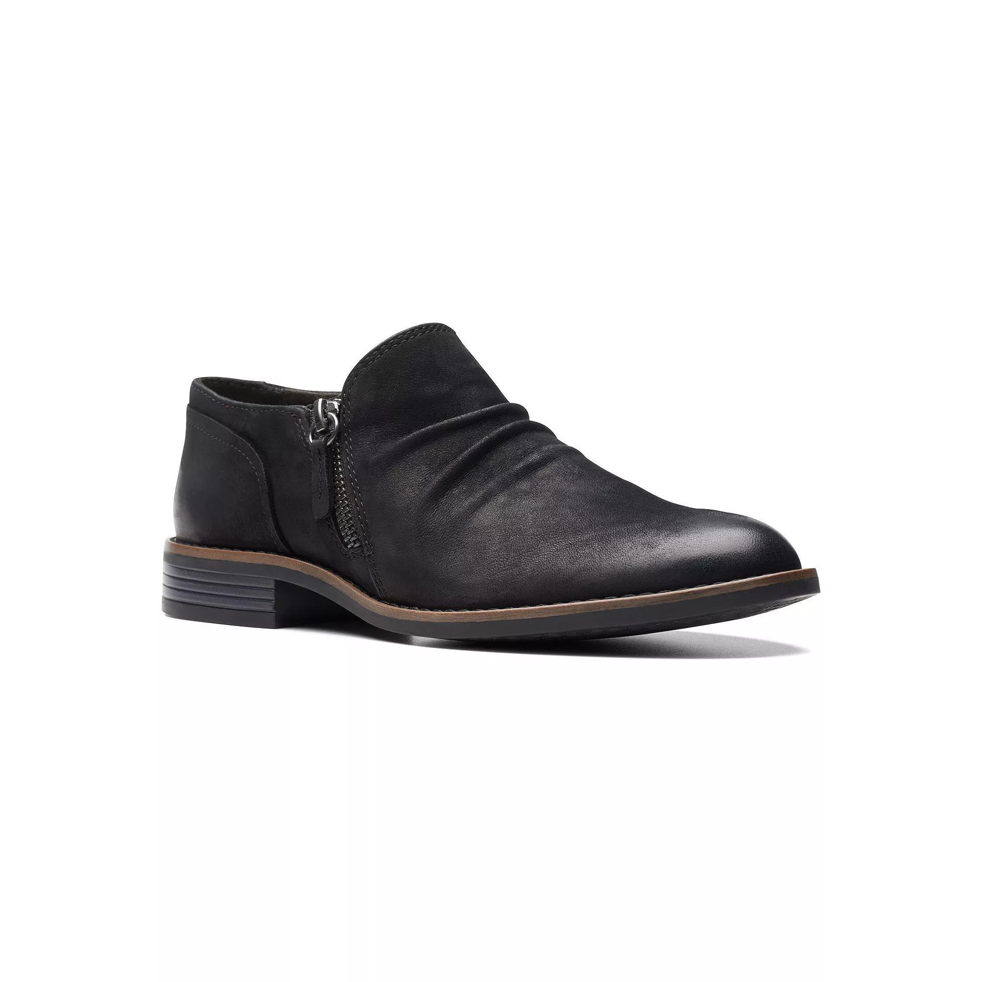 Clarks Camzin Pace Women's Nubuck Shooties, Size: 10, Black Product Image
