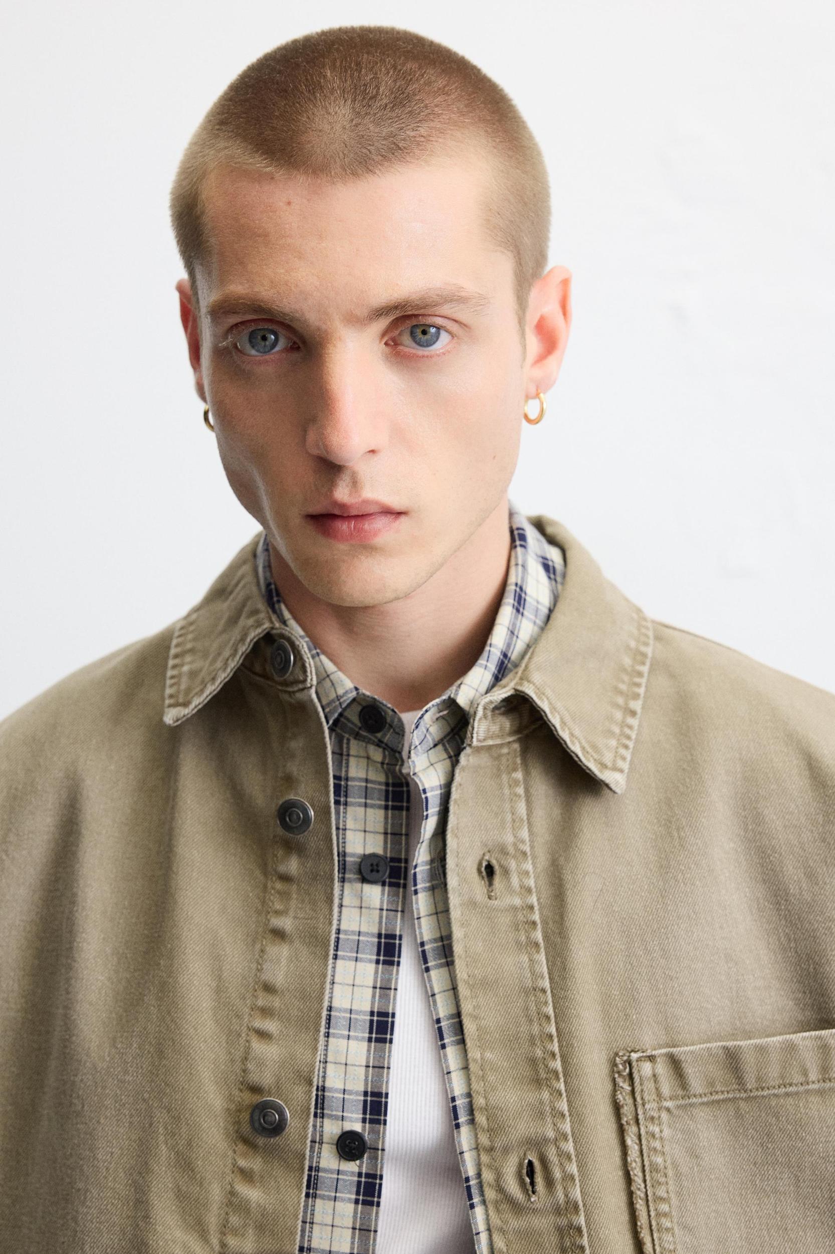 RELAXED FIT PATCH OVERSHIRT Product Image