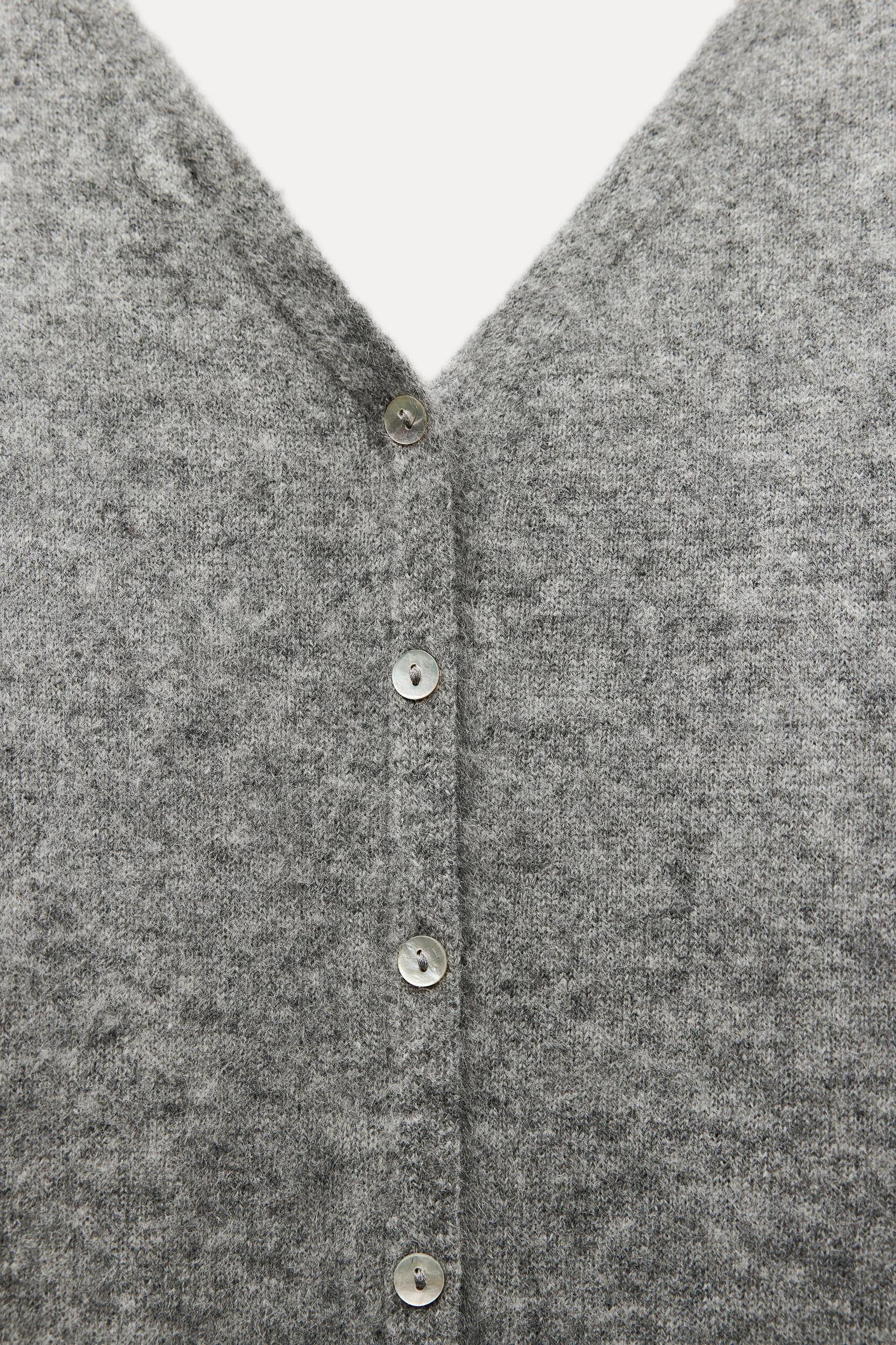 100% WOOL DOUBLE V-NECK SWEATER Product Image