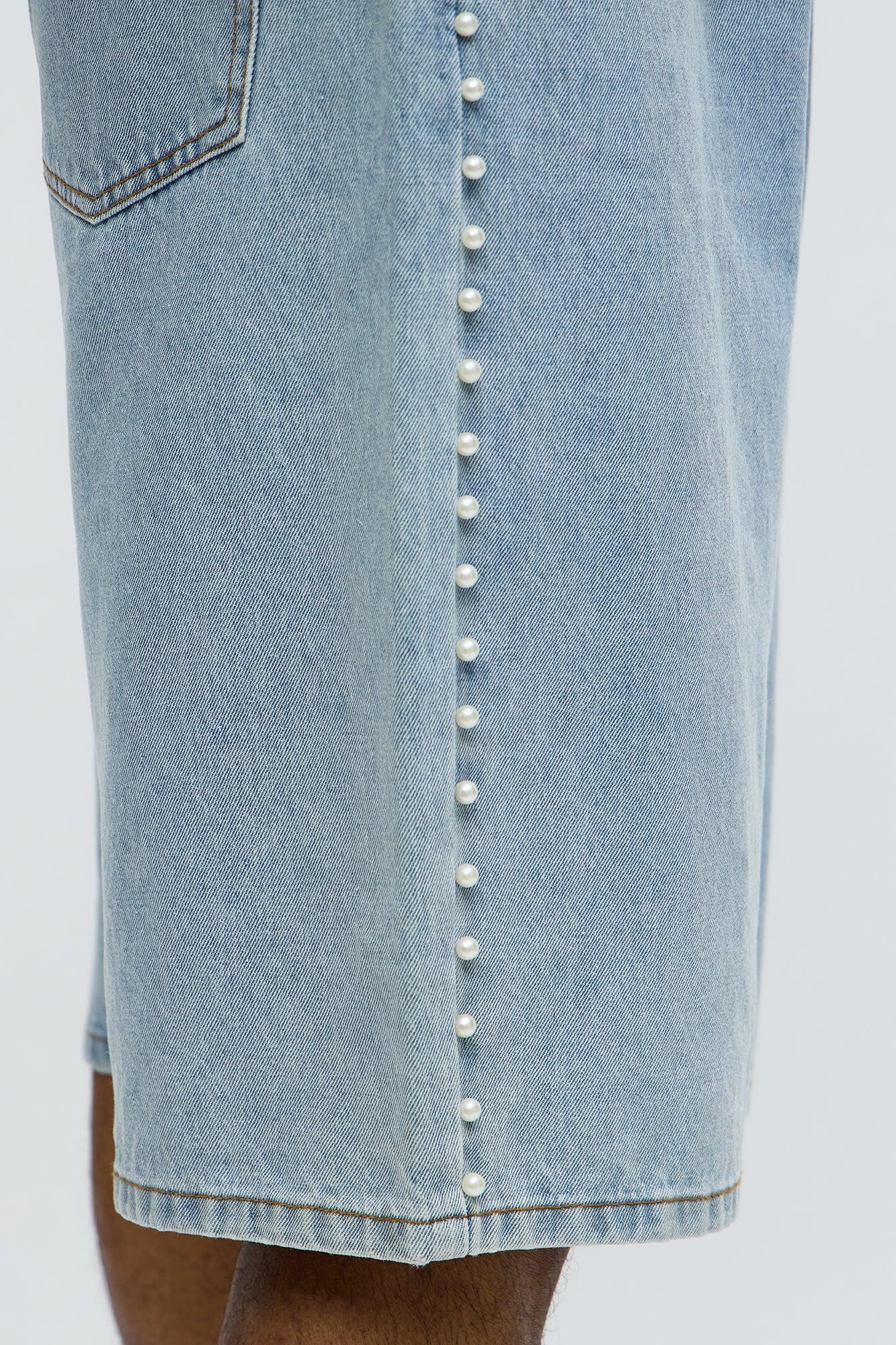 Baggy Pearls Along The Side Denim Short - Light Wash Product Image
