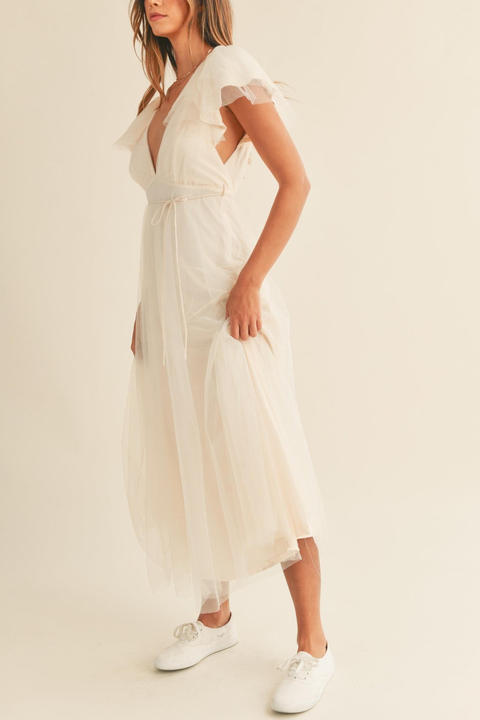 Tulle V neck Ruffle Sleeve Midi Dress Product Image