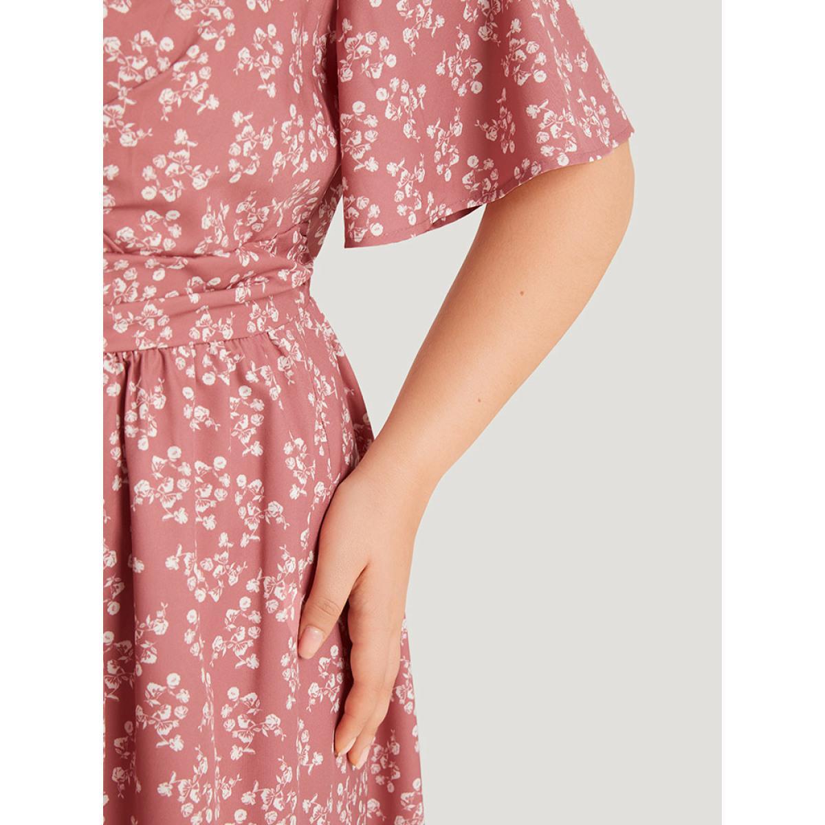 Plus Size Ditsy Floral Pocket Crossover Elastic Waist Dress DustyPink Women Elegant Printed Round Neck Short sleeve Curvy Midi Dress BloomChic 30/6X Product Image