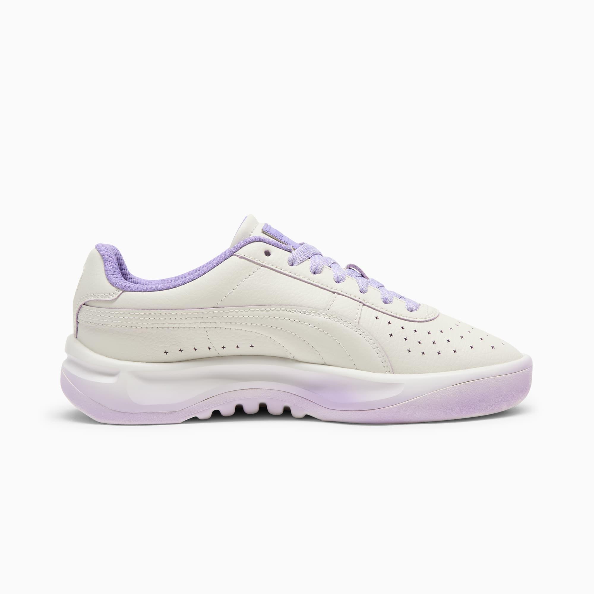 GV Special Mono Women's Sneakers Product Image