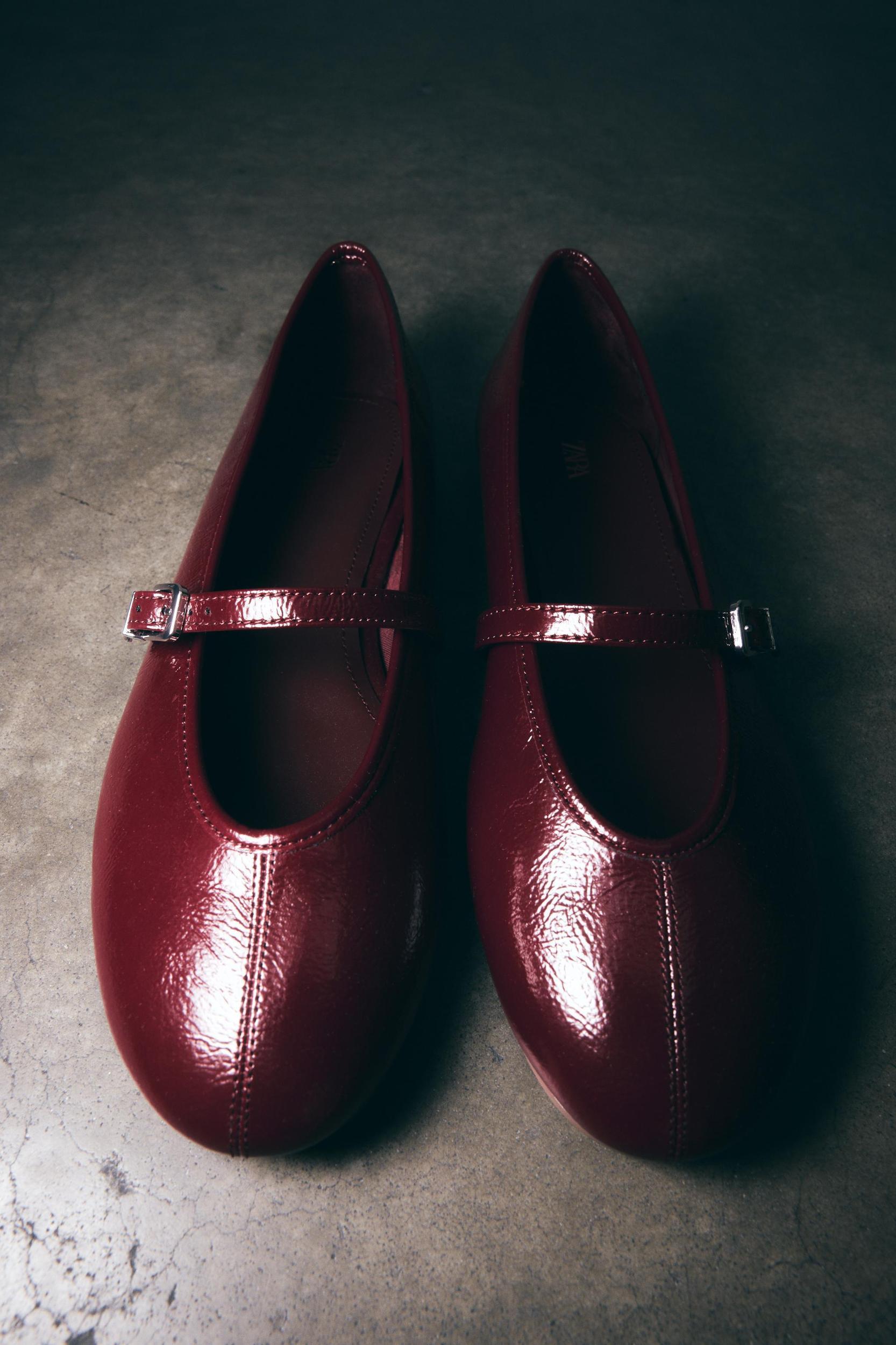 PATENT EFFECT BALLET FLATS Product Image