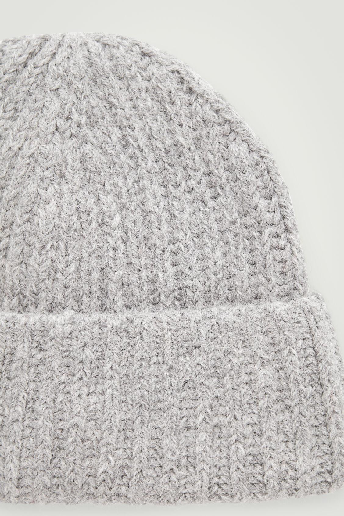 RIBBED ALPACA-BLEND BEANIE Product Image