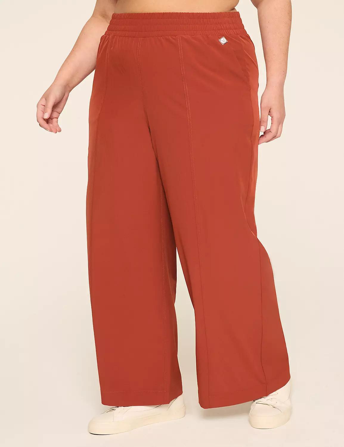 LIVI Woven Relaxed Straight Pant Product Image