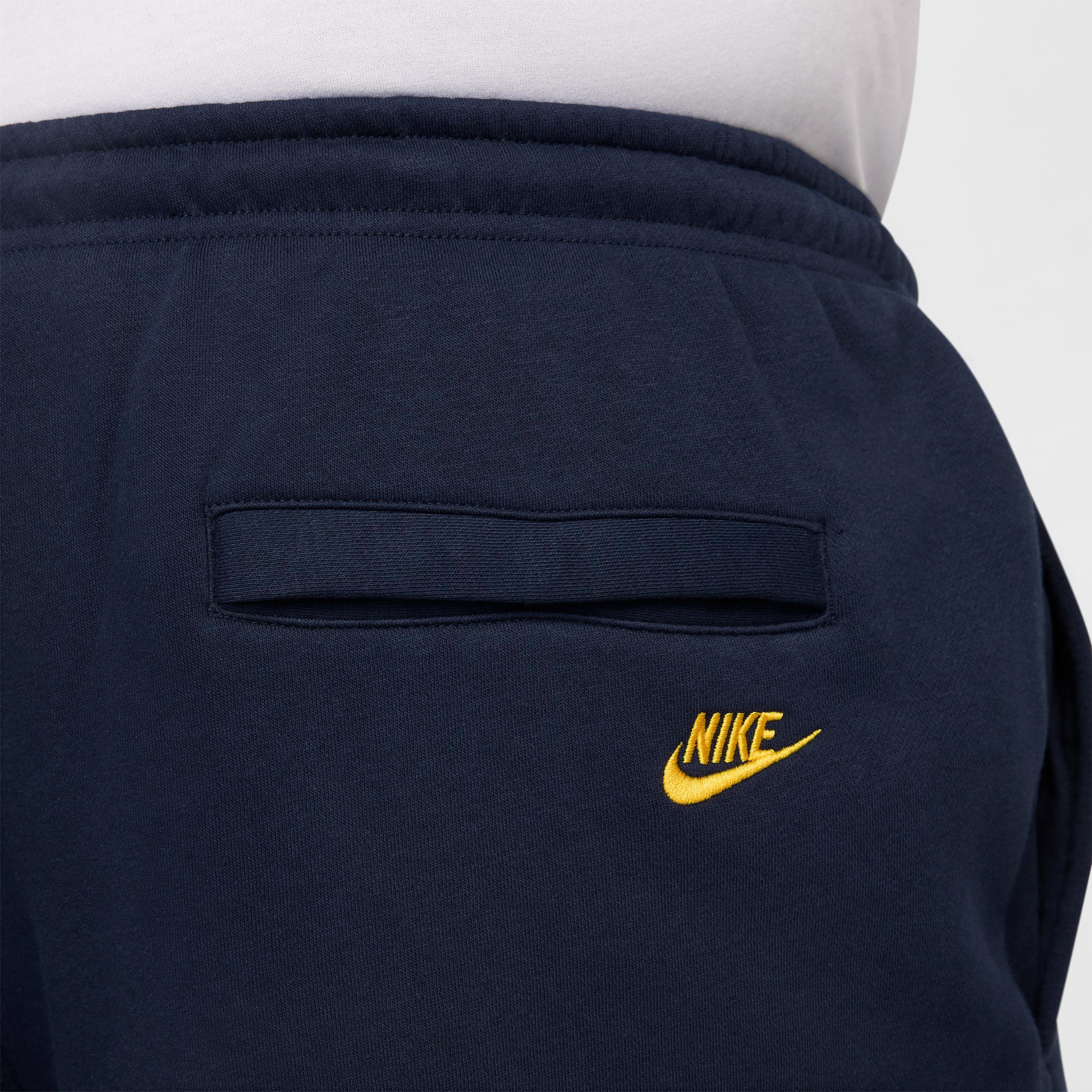 Nike Club Men's Fleece Pants Product Image