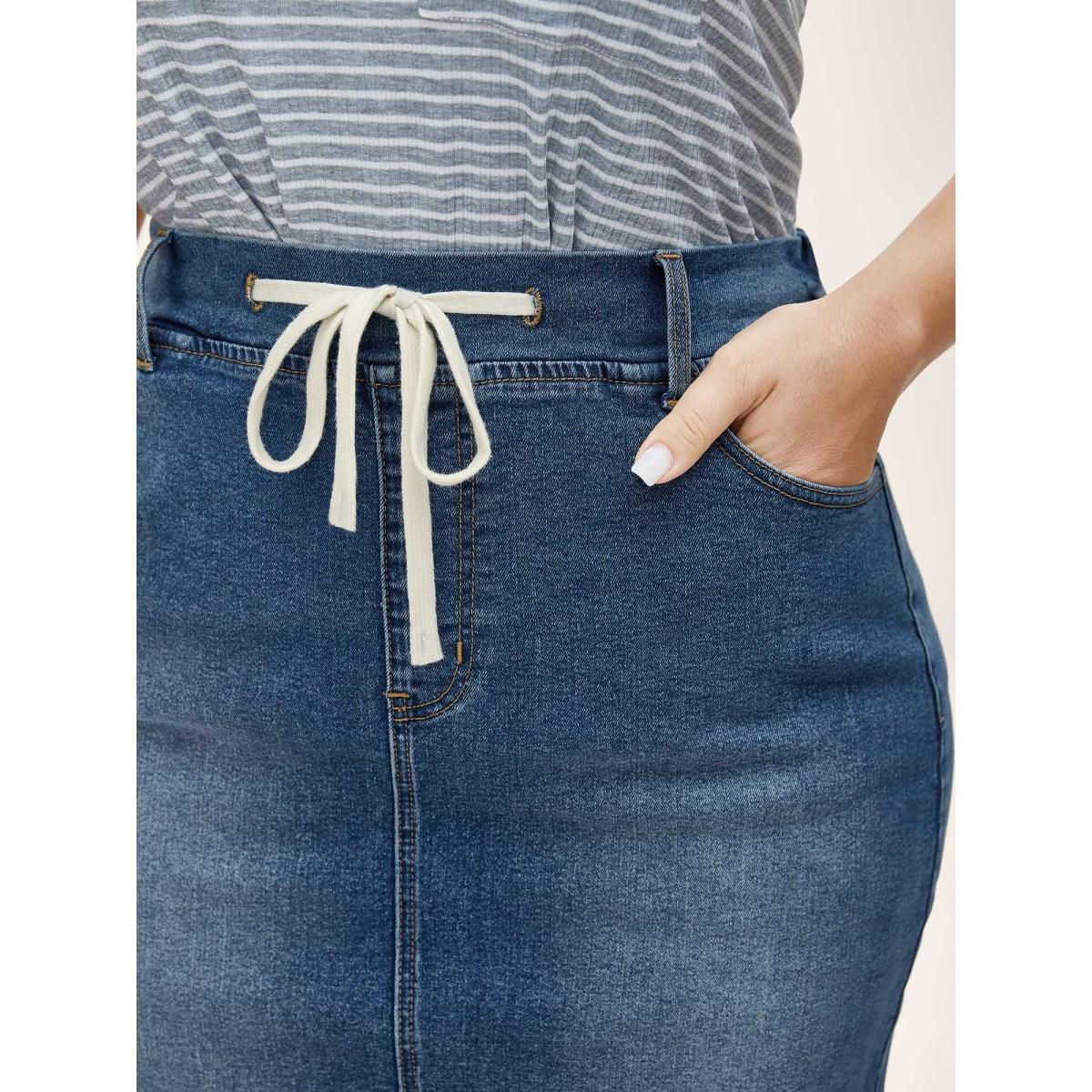 Plus Size Stretchy Waistband Pull-On Denim Skirt Women Darkindigo Everyday-Casual Medium stretch Medium Wash 26/4X Slanted pocket Casual Denim Skirts BloomChic Product Image