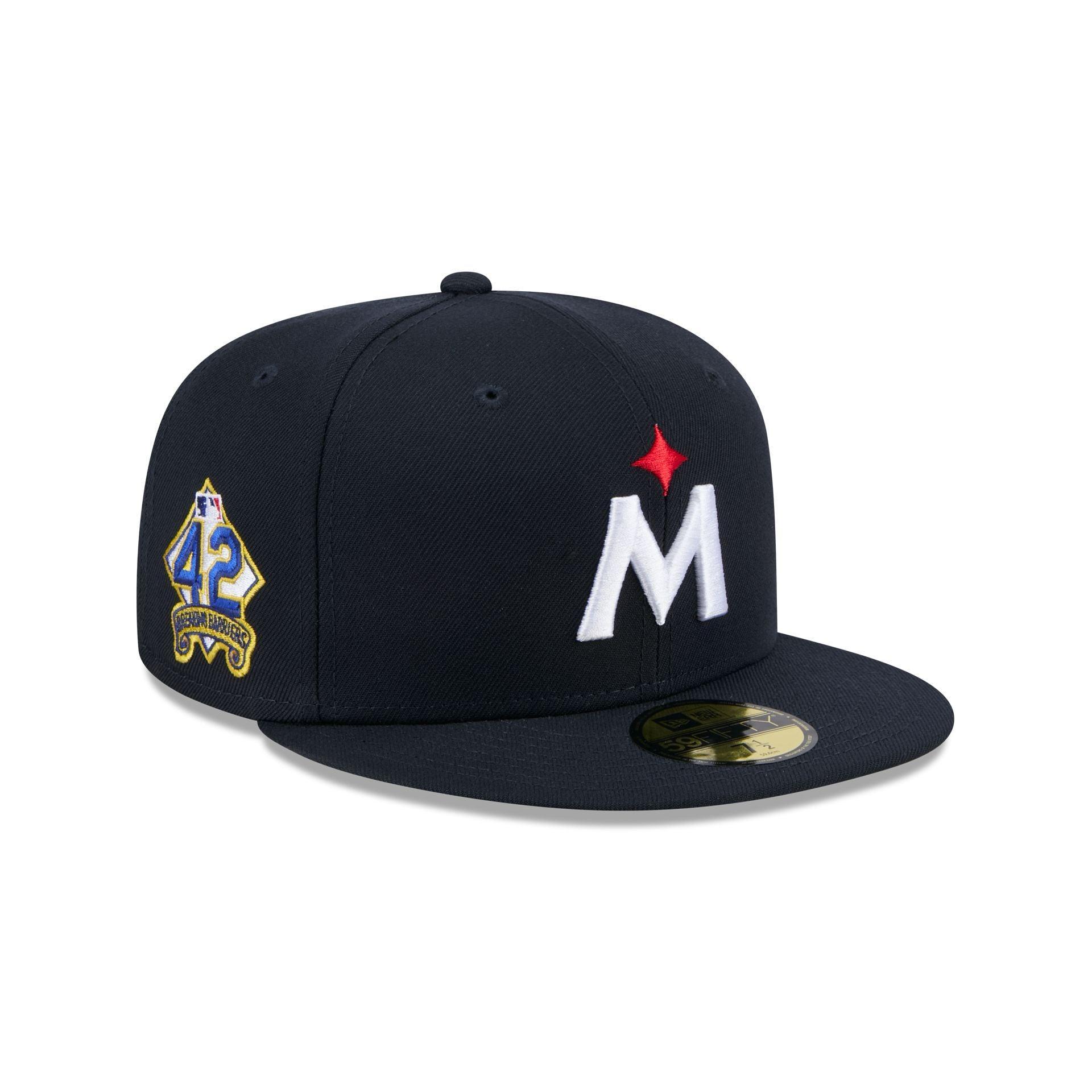 New York Yankees Black and White Basic 59FIFTY Fitted Hat Male Product Image