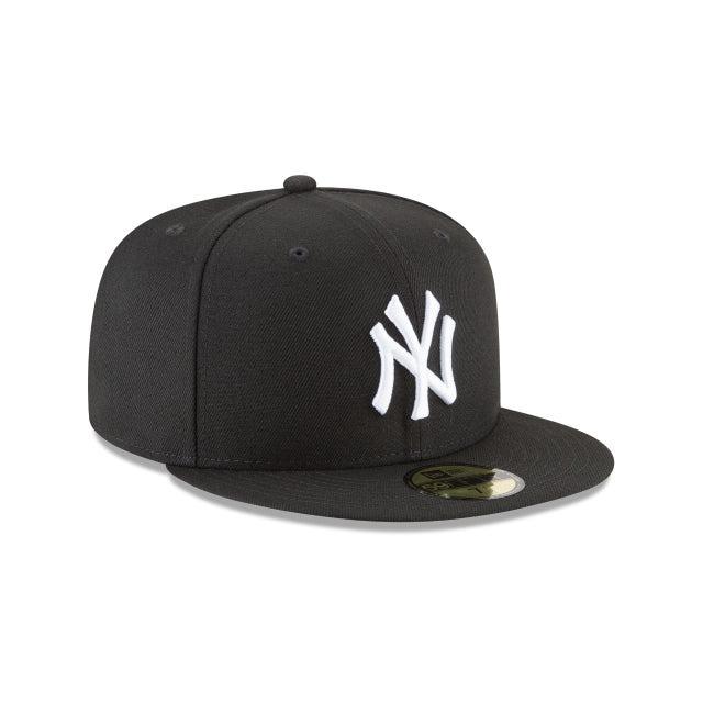 Atlanta Braves Black and White Basic 59FIFTY Fitted Hat Male Product Image