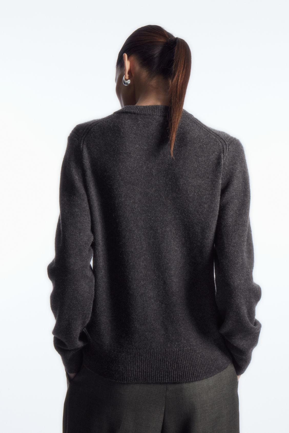 PURE CASHMERE SWEATER Product Image
