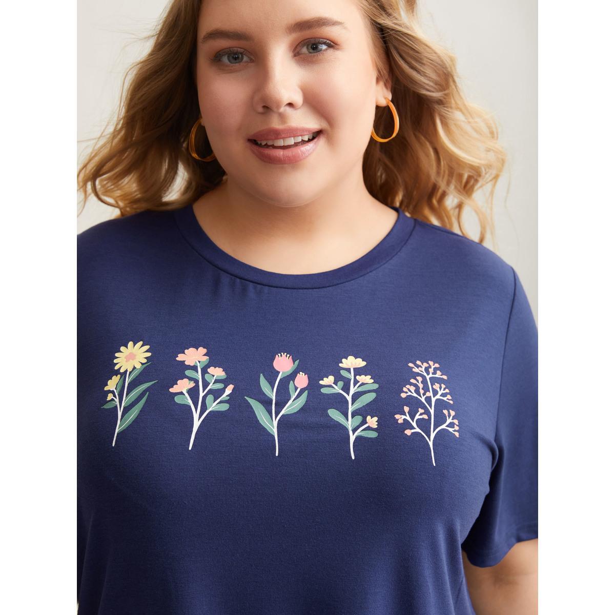 Plus Size Plants Print Stretchy Crew Neck T-Shirt DarkBlue Women Casual Non Natural Flowers Round Neck Everyday T-shirts BloomChic 28/5X Product Image