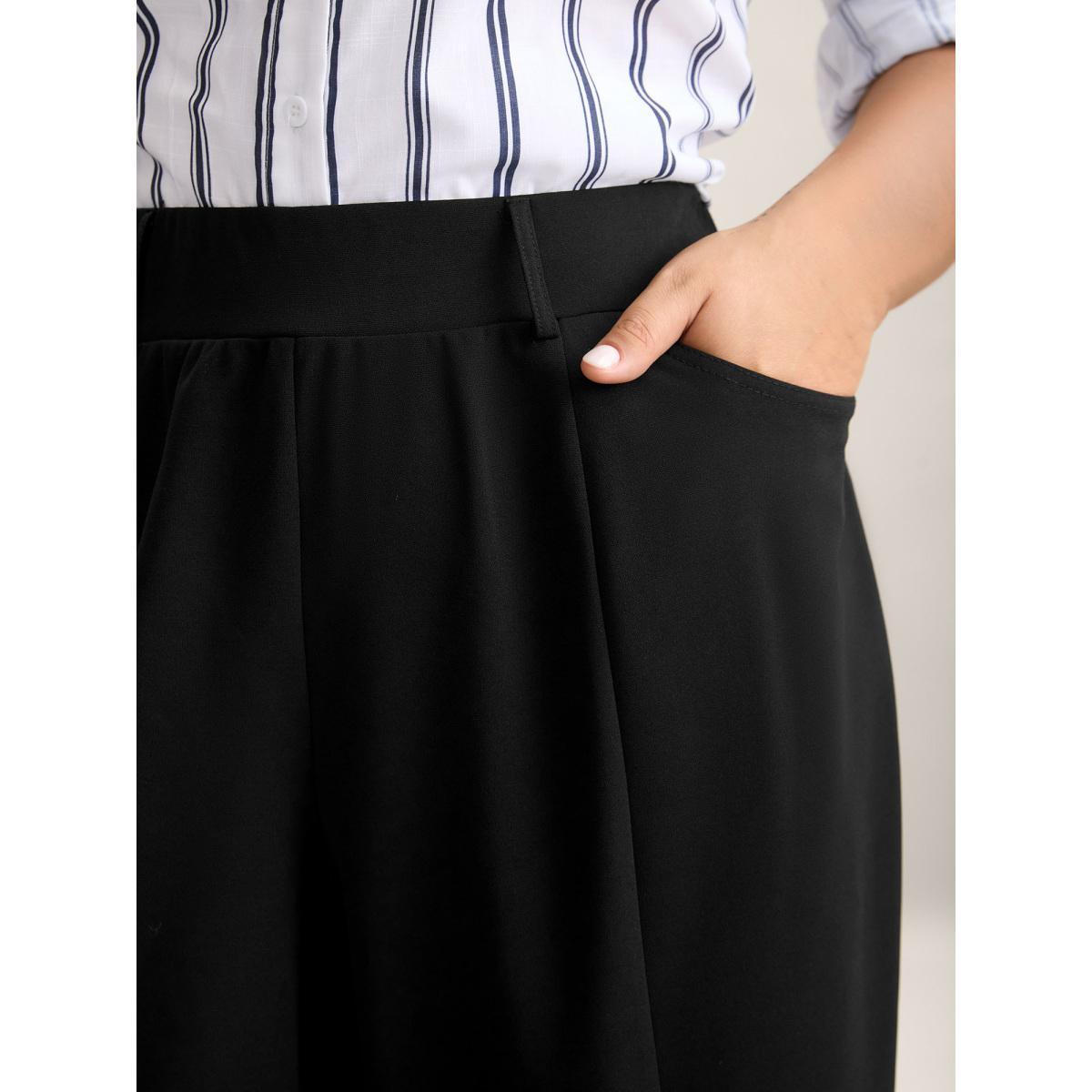 Plus Size Seamed Split Hem Straight-Leg Pants Women Black At the Office Straight Leg Mid Rise Work Pants BloomChic 14-16/1X Product Image