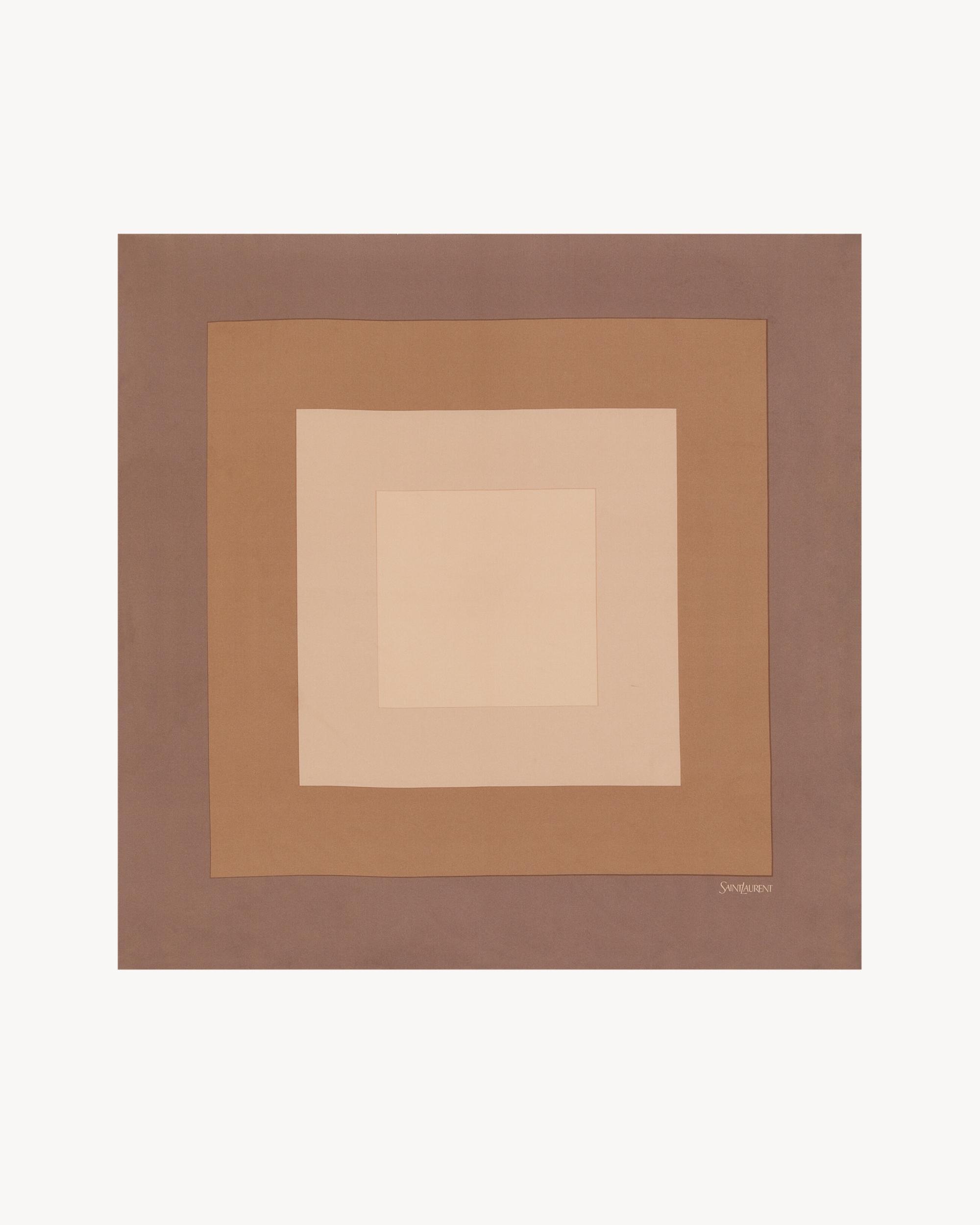 square scarf in square silk twill Product Image