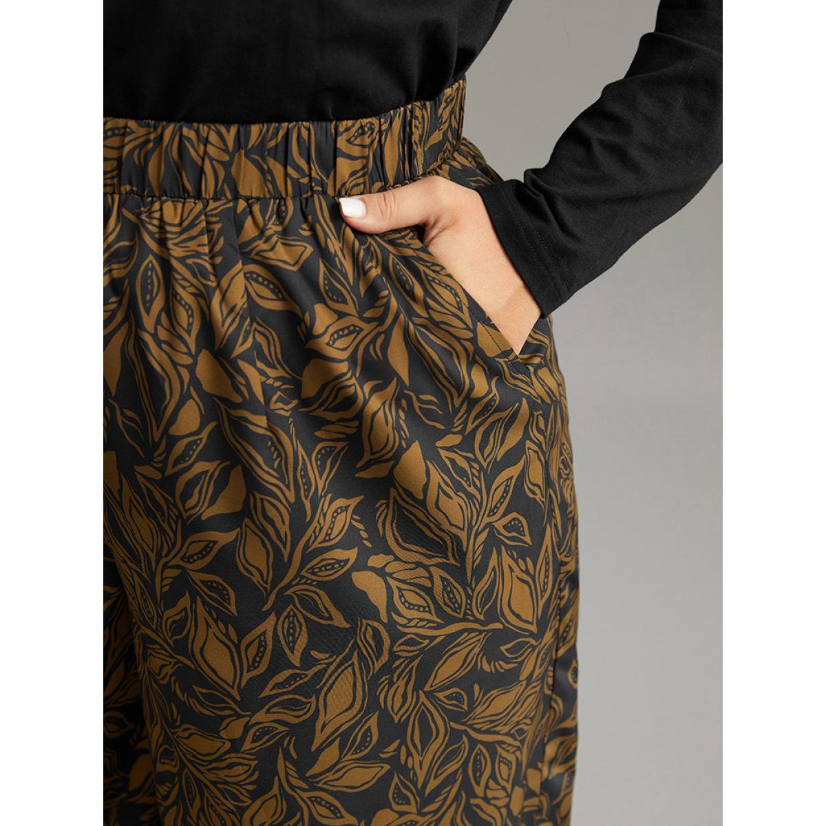 Plus Size Silhouette Floral Print Elastic Waist Wide Leg Pants Women Black Vacation Wide Leg High Rise Dailywear Pants BloomChic 30/6X Product Image