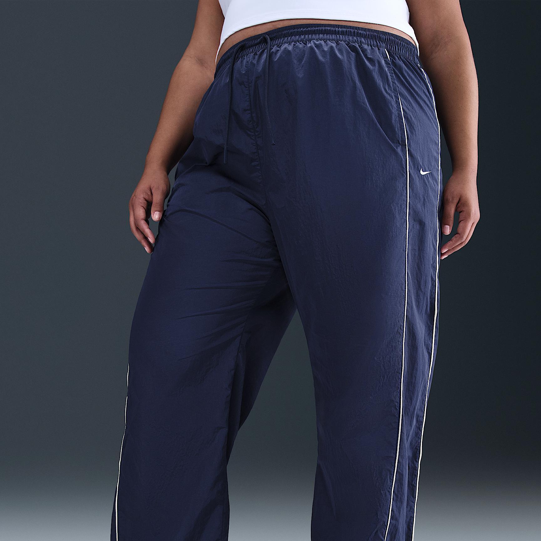 Nike Women's Windrunner High-Waisted Woven Open-Hem Pants (Plus Size) Product Image