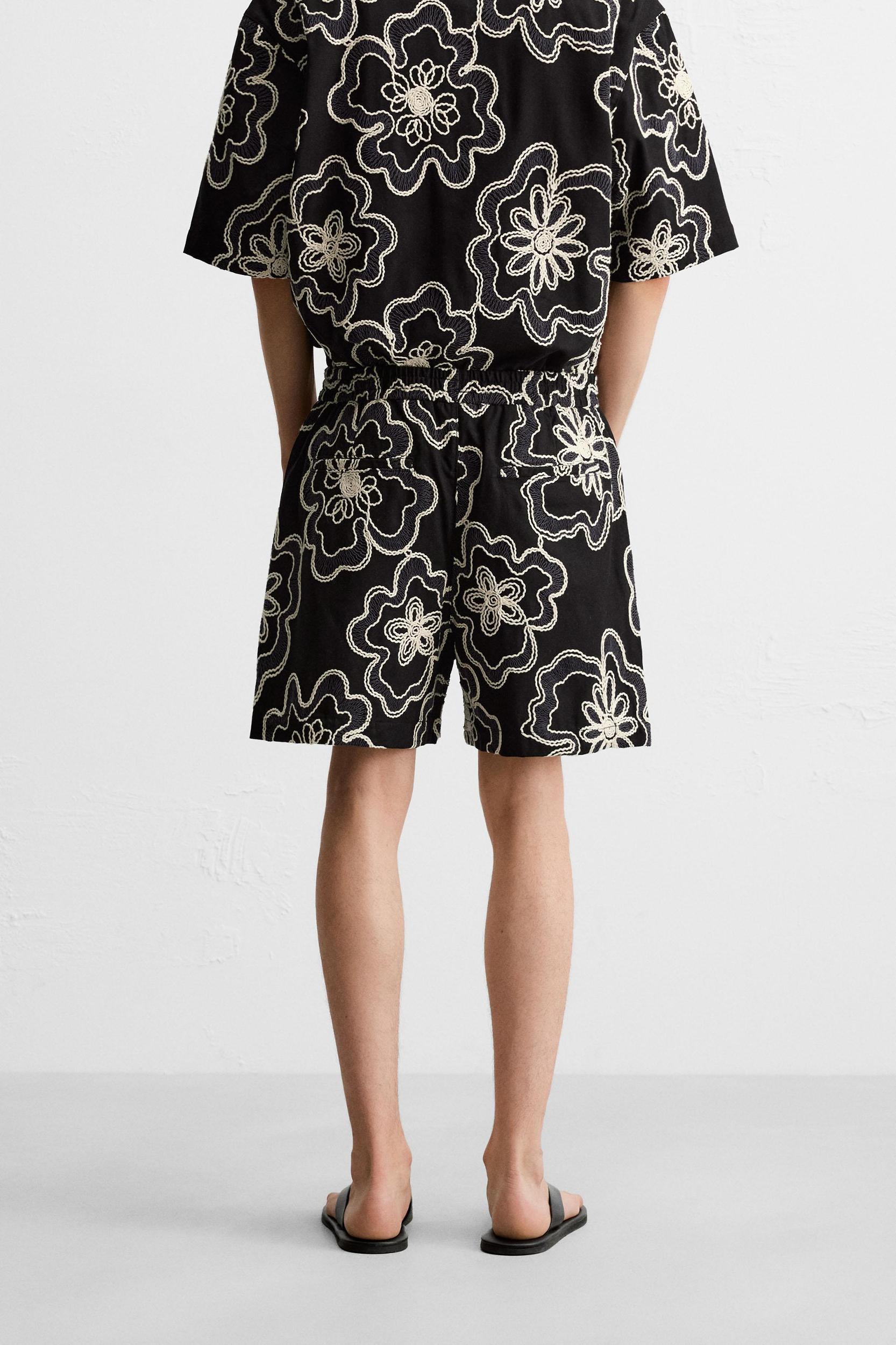 EMBOSSED EMBROIDERY SHORTS Product Image